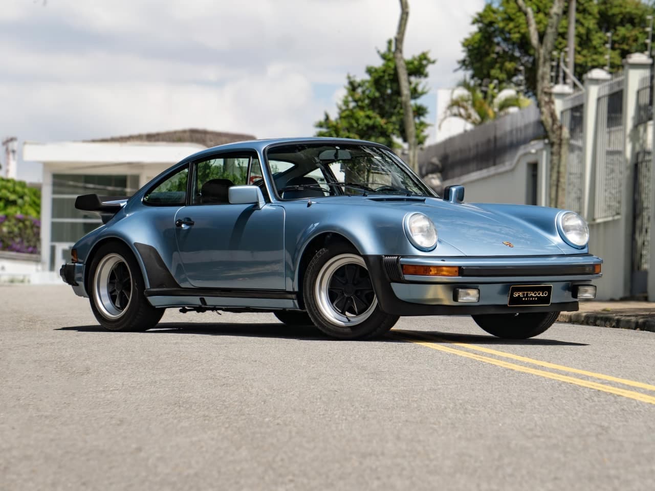Porsche 930 3.3 COUPE 2P