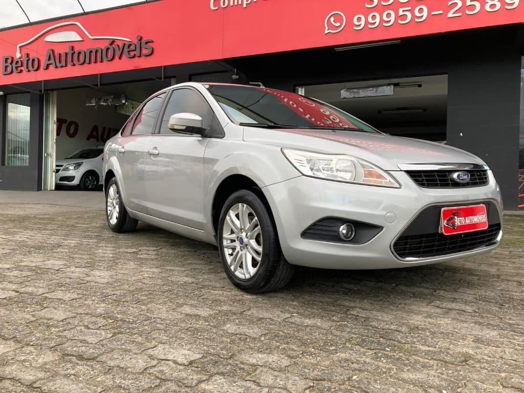 Ford Focus SE 2.0