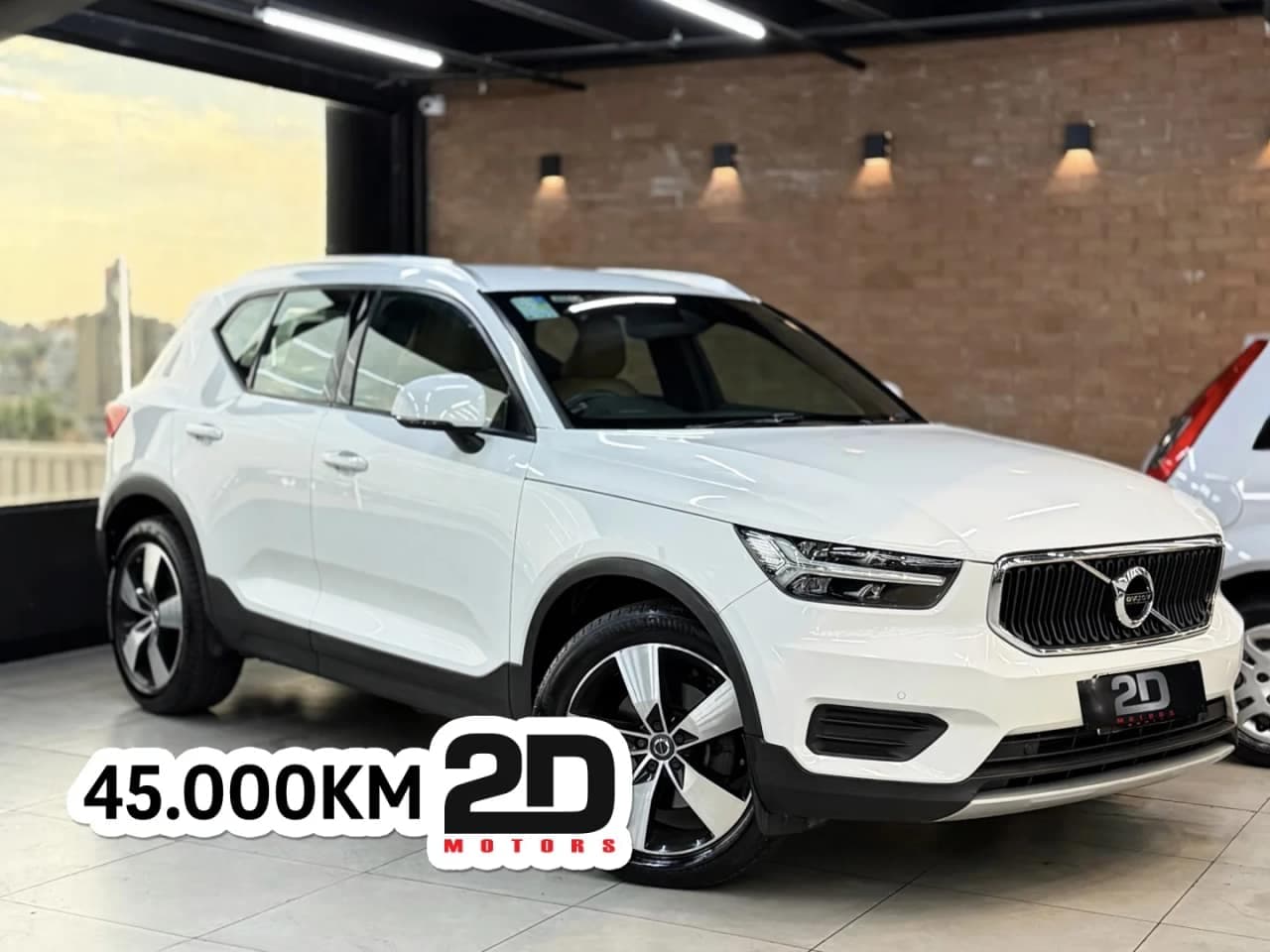 Volvo XC40 2.0 T4 GASOLINA MOMENTUM GEARTRONIC