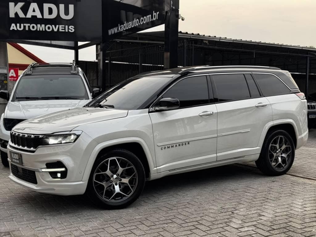 Jeep Commander 1.3 OVERLAND T270 TB FLEX AUT. 16V