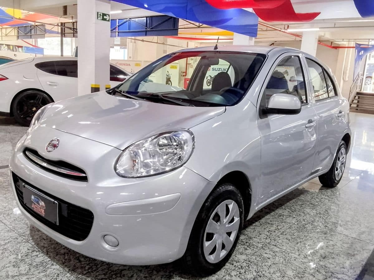 Nissan March 1.0 completo