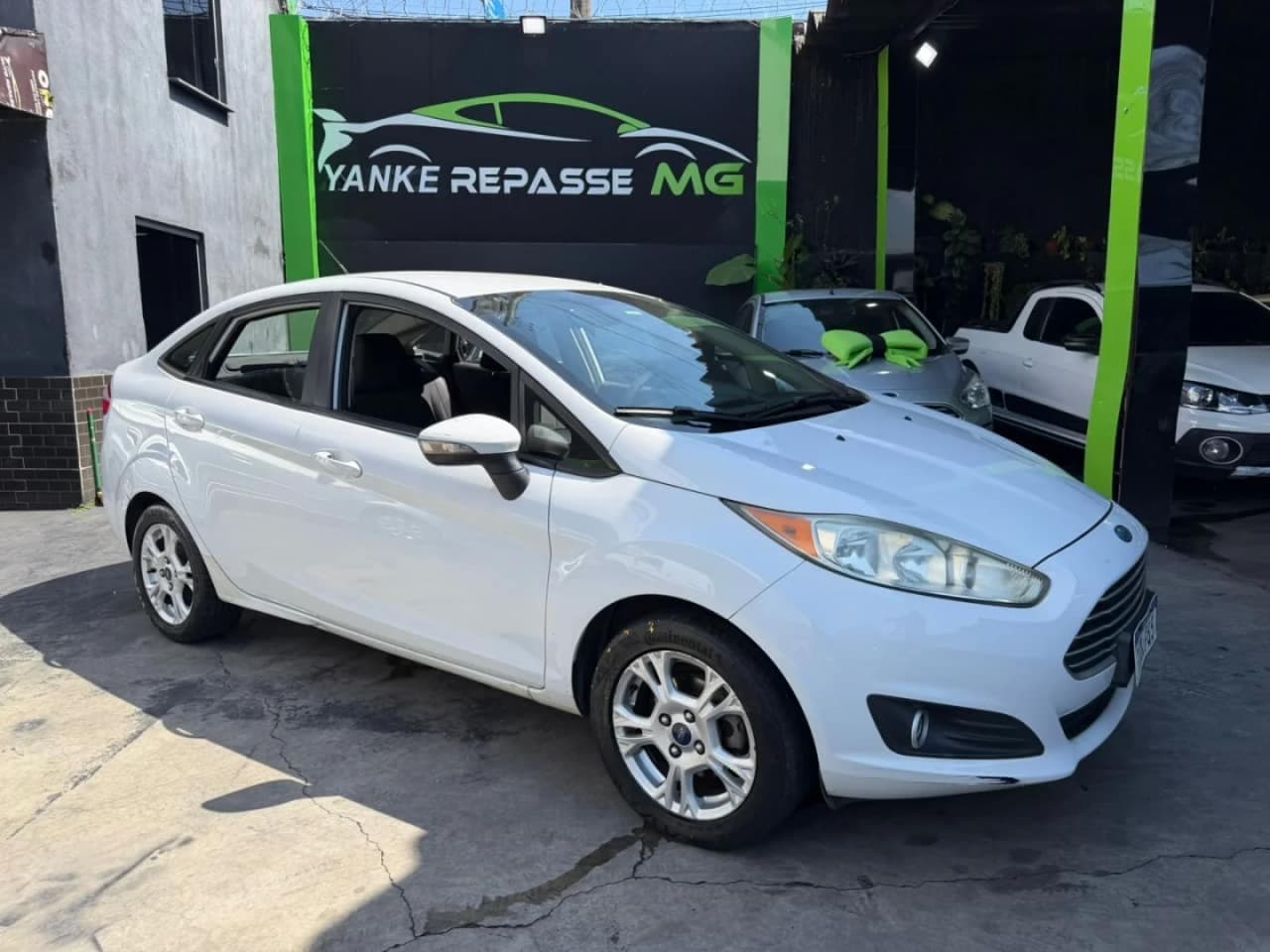 Ford Fiesta 1.6 SE HATCH 16V FLEX 4P POWERSHIFT