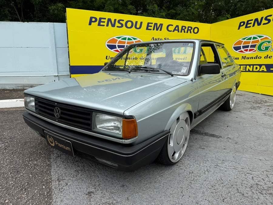 Volkswagen Voyage GL 1.8 TURBO RODAS ARO 18 SUSPENSAO LEGALIZADO