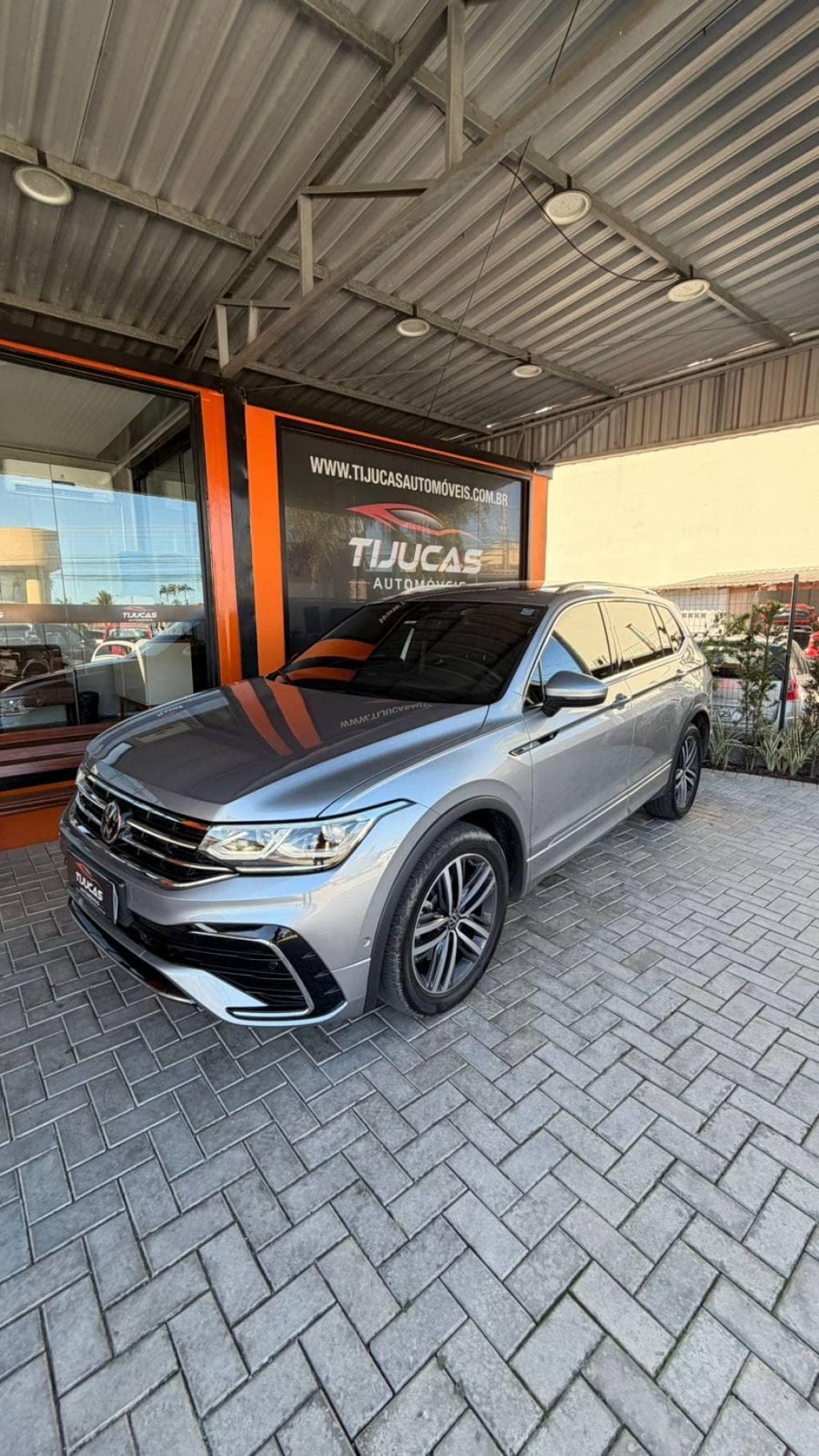 Volkswagen Tiguan 2.0 ALLSPAC R-LINE 300 TSI 16V