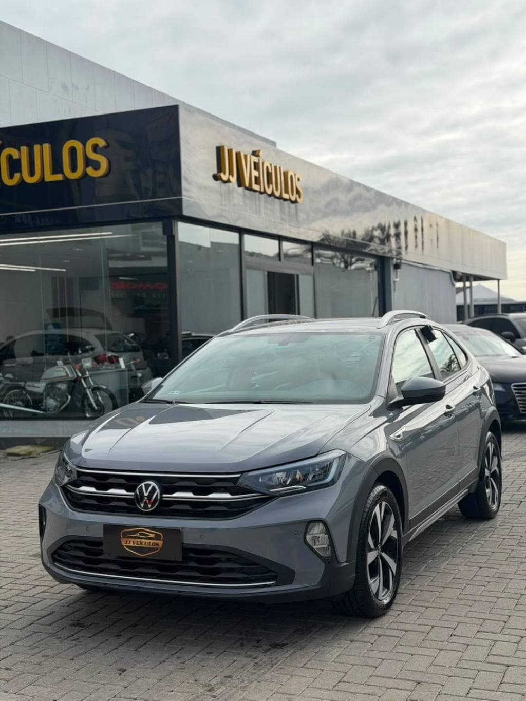 Volkswagen Nivus Highline 1.0 200 TSI Flex Aut.