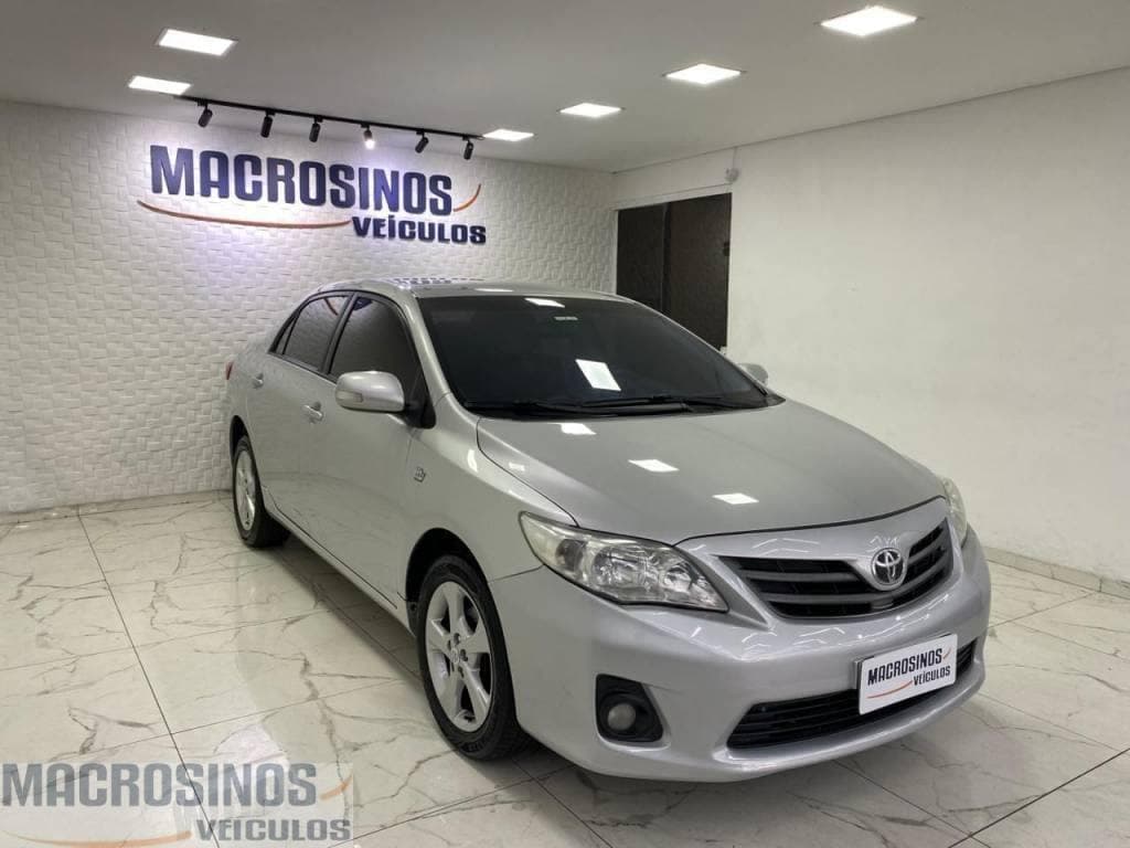 Toyota Corolla XEi 2.0 Flex Automático | Baixa km | 2014