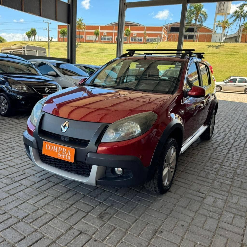 Renault Sandero STEPWAY Hi-Flex 1.6 16V 5p Aut.