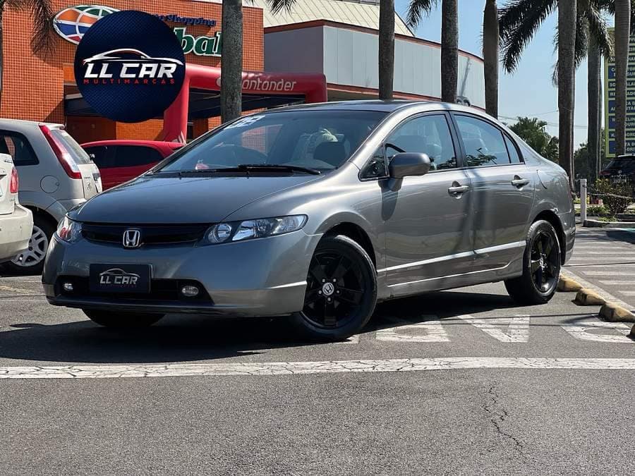 Honda Civic LXS 1.8 AUTOMATICO + MULTIMIDIA + COURO