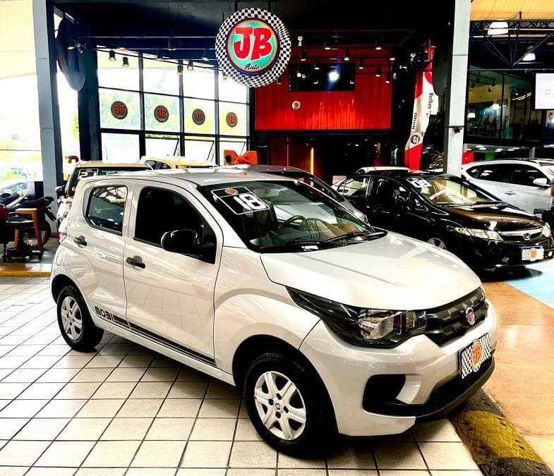 Fiat Mobi EASY 1.0 FLEX / DIR HIDRÁULICA + CÂMERA DE RÉ