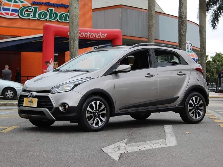 Hyundai HB20 X 1.6 STYLE COMPLETO+MULTIMÍDIA E APENAS 30.000KM