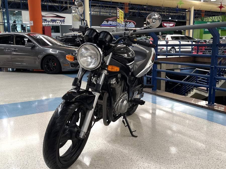 Suzuki GS500E APENAS 32900 KLM DE COLEÇÃO