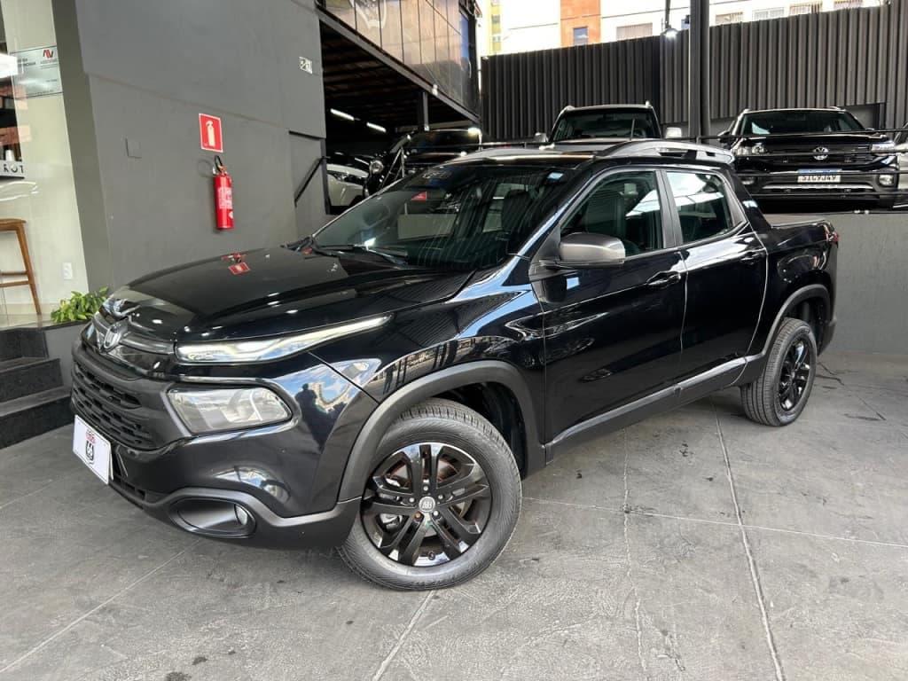 Fiat Toro 2.4 16V MULTIAIR FLEX BLACKJACK AT9