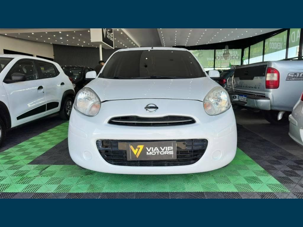 Nissan March 1.0 S FLEX FUEL