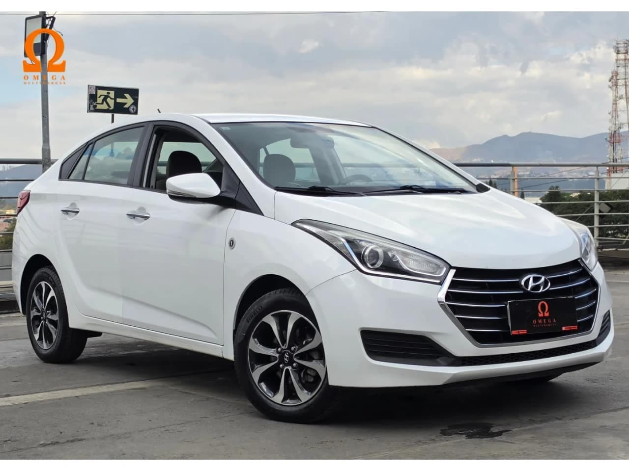 Hyundai Hb20 1.6 COMFORT PLUS 16V FLEX 4P AUTOMÁTICO