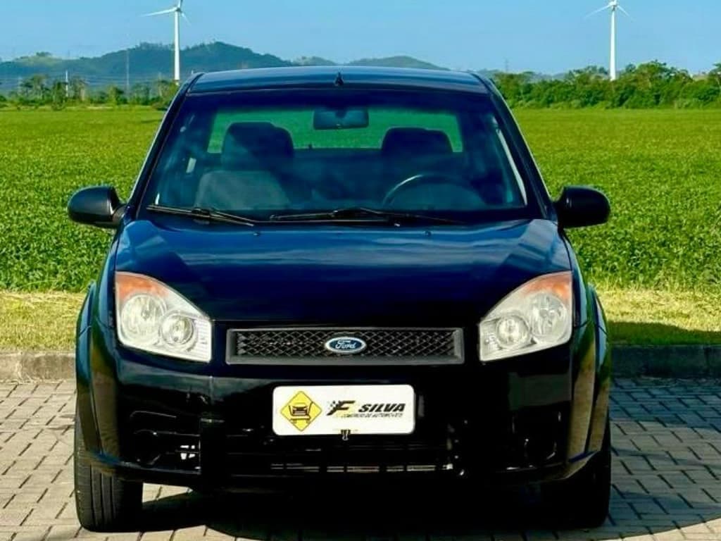 Ford Fiesta SEDAN 1.0