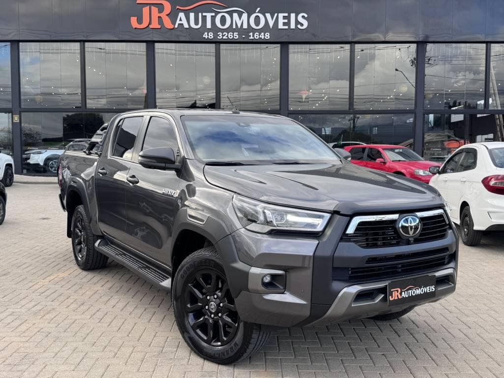 Toyota Hilux 2.8 CD CONQUEST 4X4 DIESEL AUT.