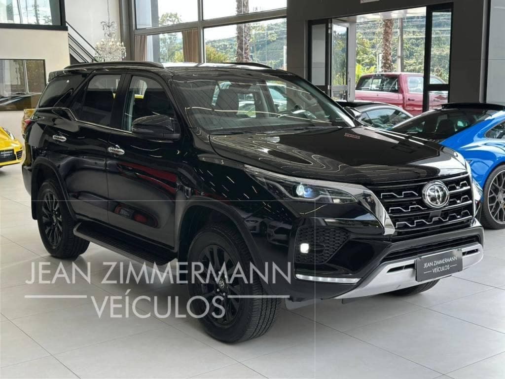 Toyota Hilux SRX 4x4 2.8 TDI 16V Dies. Aut.