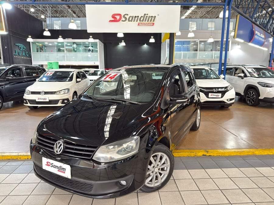 Volkswagen Fox 1.0 COMPLETO MIDIA + RODA