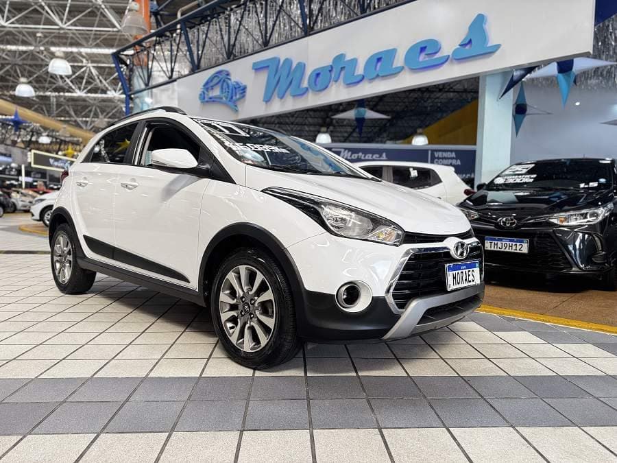 Hyundai HB20 X 1.6 STYLE FLEX - MANUAL - APENAS 57 MIL KM