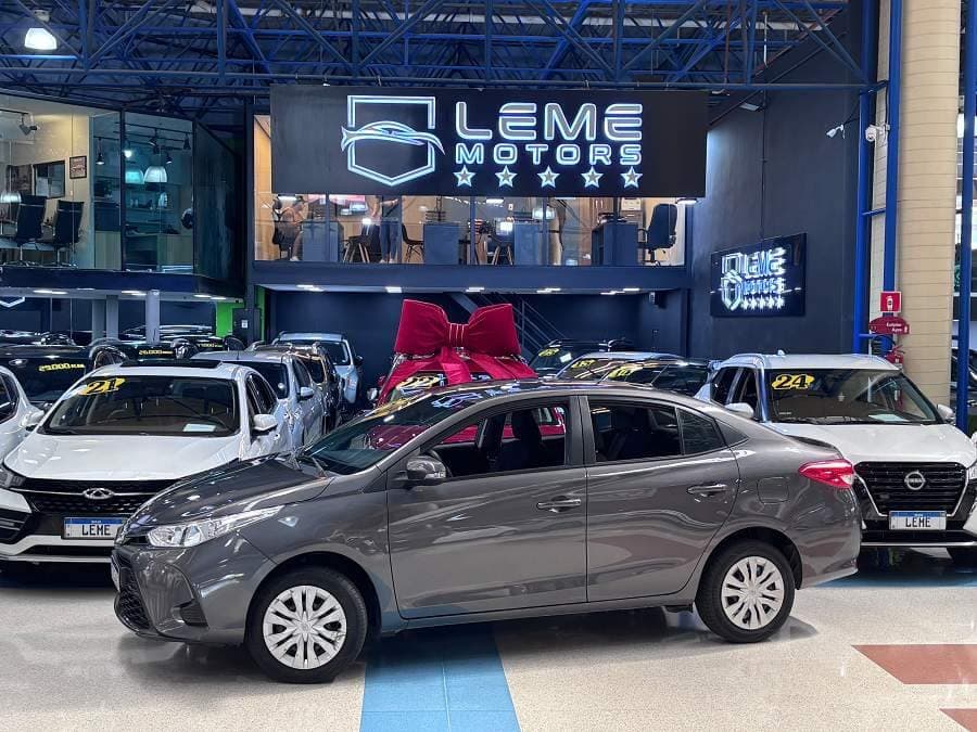 Toyota Yaris SEDAN XL SEDAN 1.5 *APENAS 29 MIL KM*
