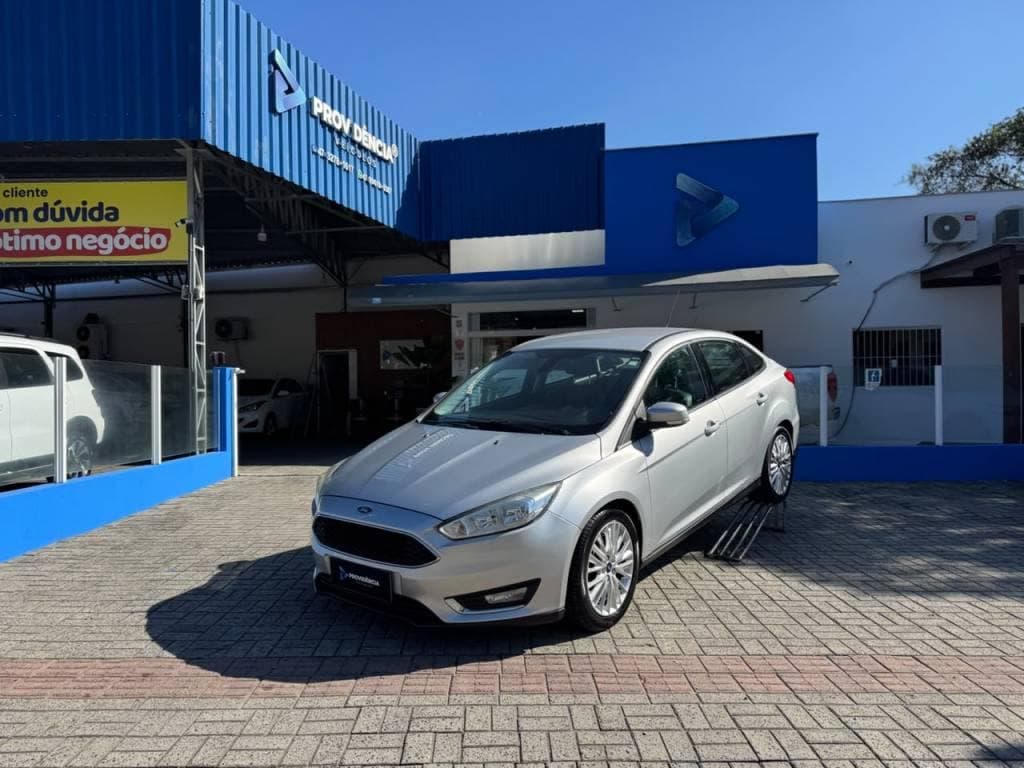 Ford Focus 2.0 FASTBACK SE PLUS FLEX AUT. 16V