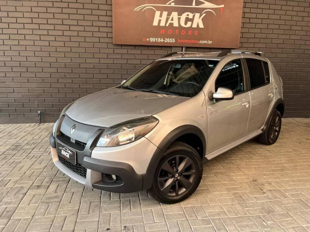 Renault Sandero STEPWAY Hi-Flex 1.6 16V 5p Aut.