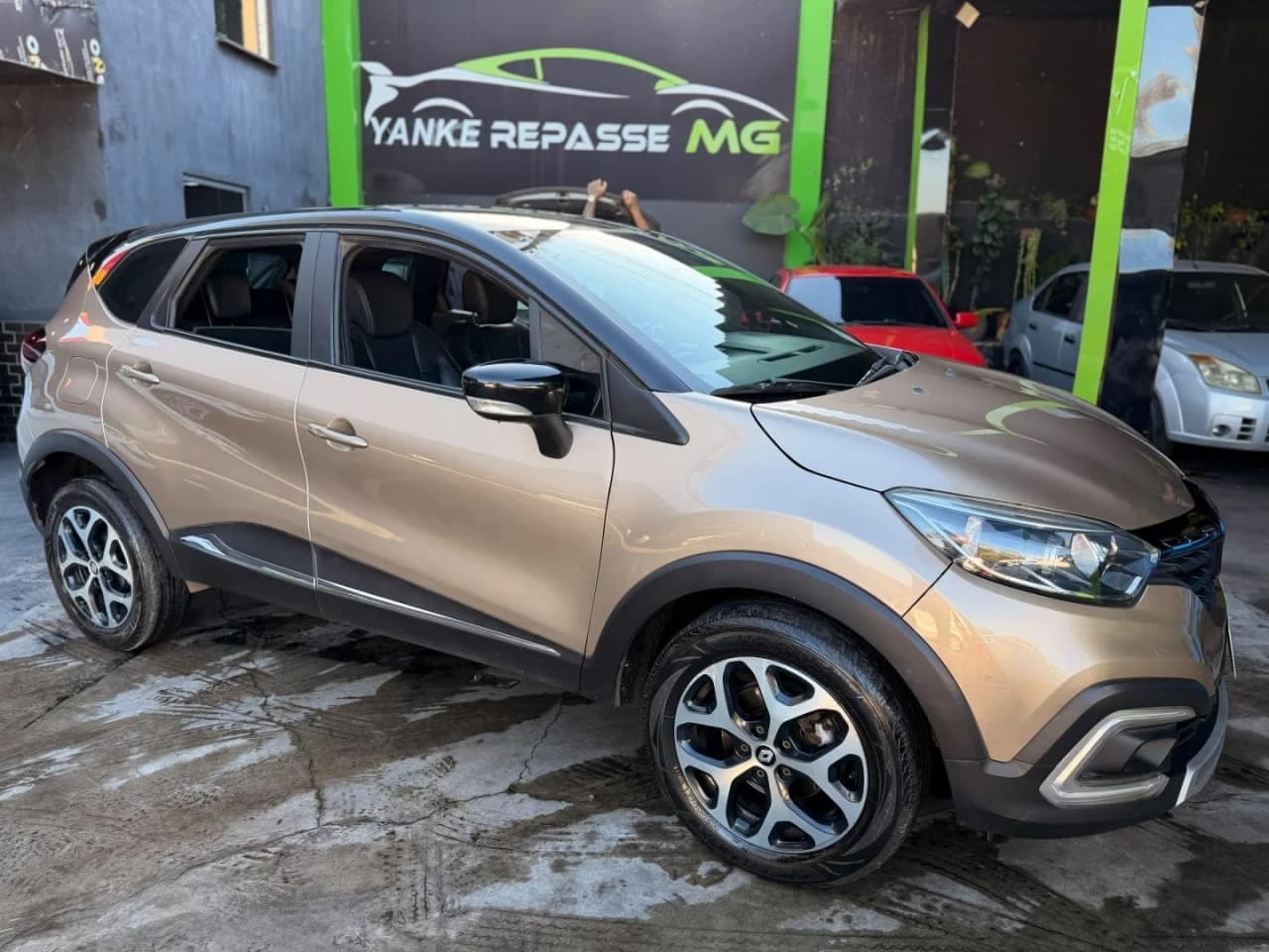 Renault Captur 1.3 TCE FLEX INTENSE X-TRONIC