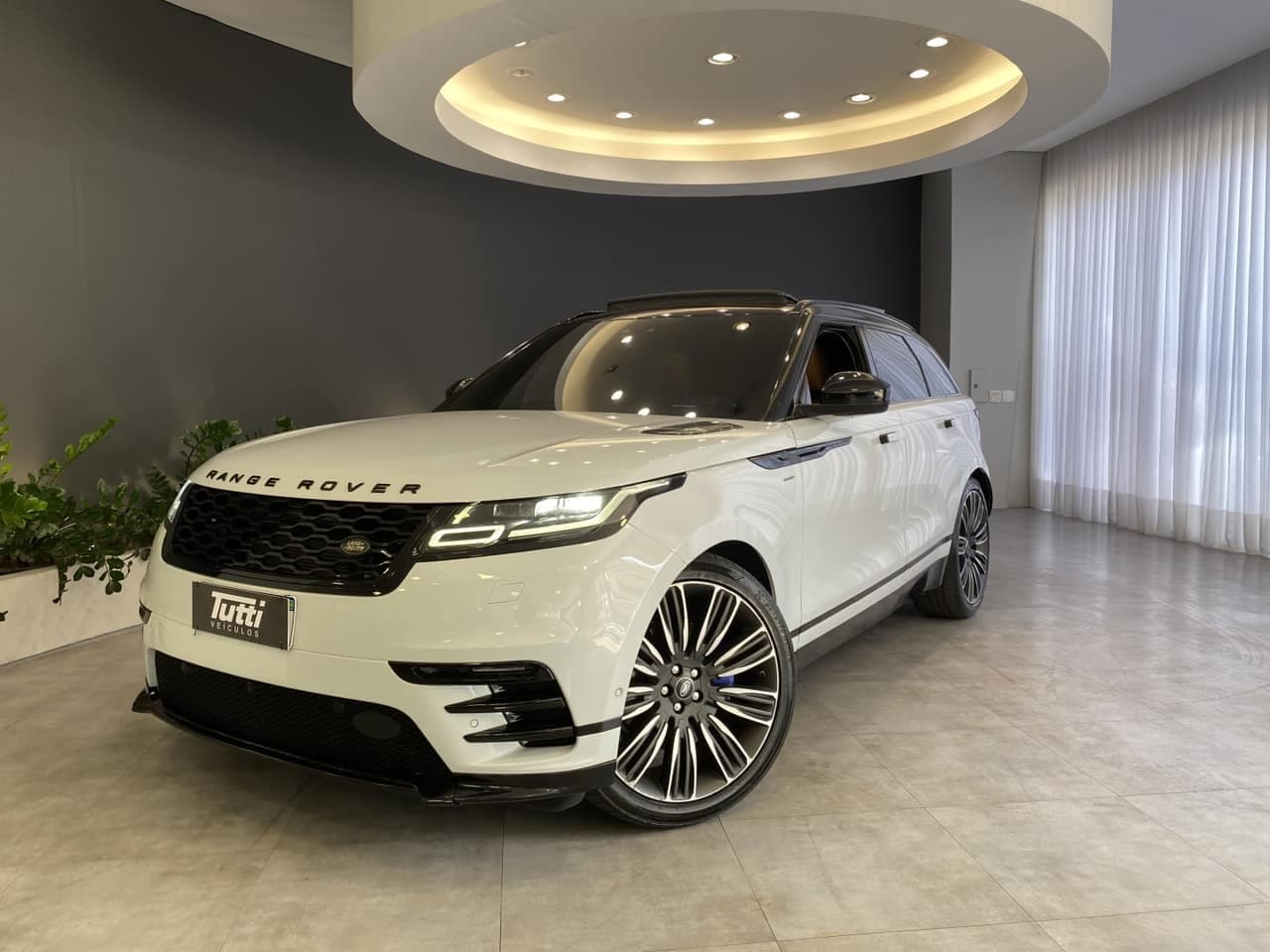 Land Rover Range 3.0 V6 P380 GASOLINA R-DYNAMIC HSE AUTOMÁTICO