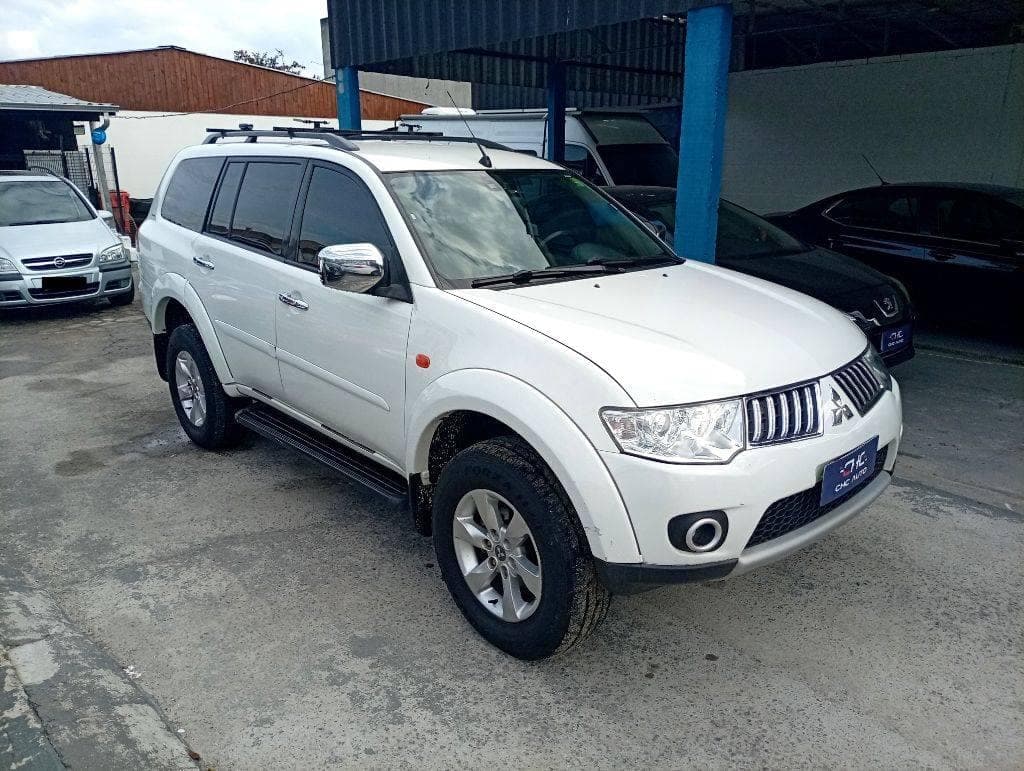 Mitsubishi Pajero DAKAR HPE 3.2 4x4 T.I Dies 5p Aut