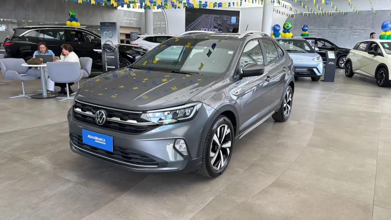 Volkswagen Nivus 1.0 200 TSI TOTAL FLEX HIGHLINE AUTOMÁTICO