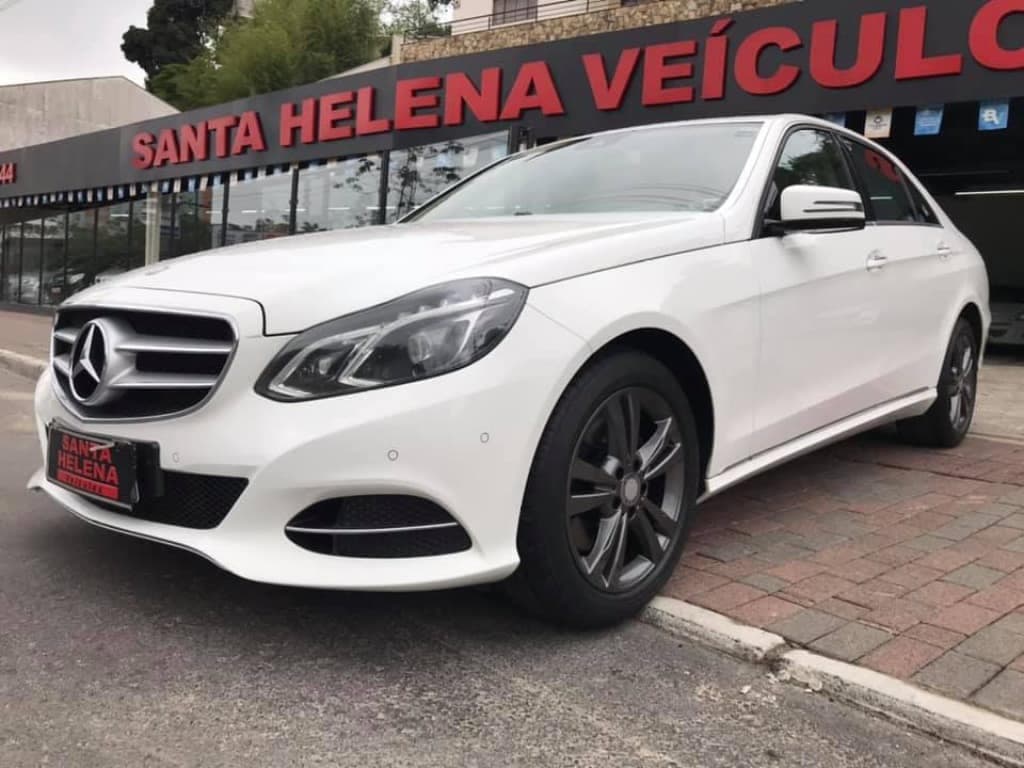 Mercedes-Benz E 2.0 AVANTGARDE 16V TURBO GASOLINA 4P AUTOMÁTICO