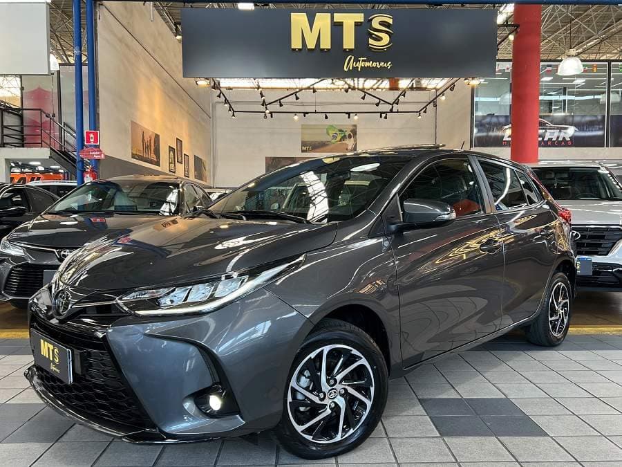 Toyota Yaris 1.5 XLS HATCH /