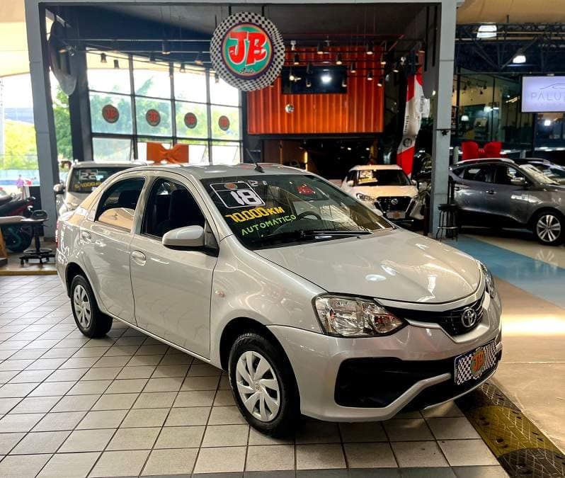 Toyota Etios SEDAN XS 1.5 FLEX AUTOMÁTICO / COMPLETO + BAIXA KM