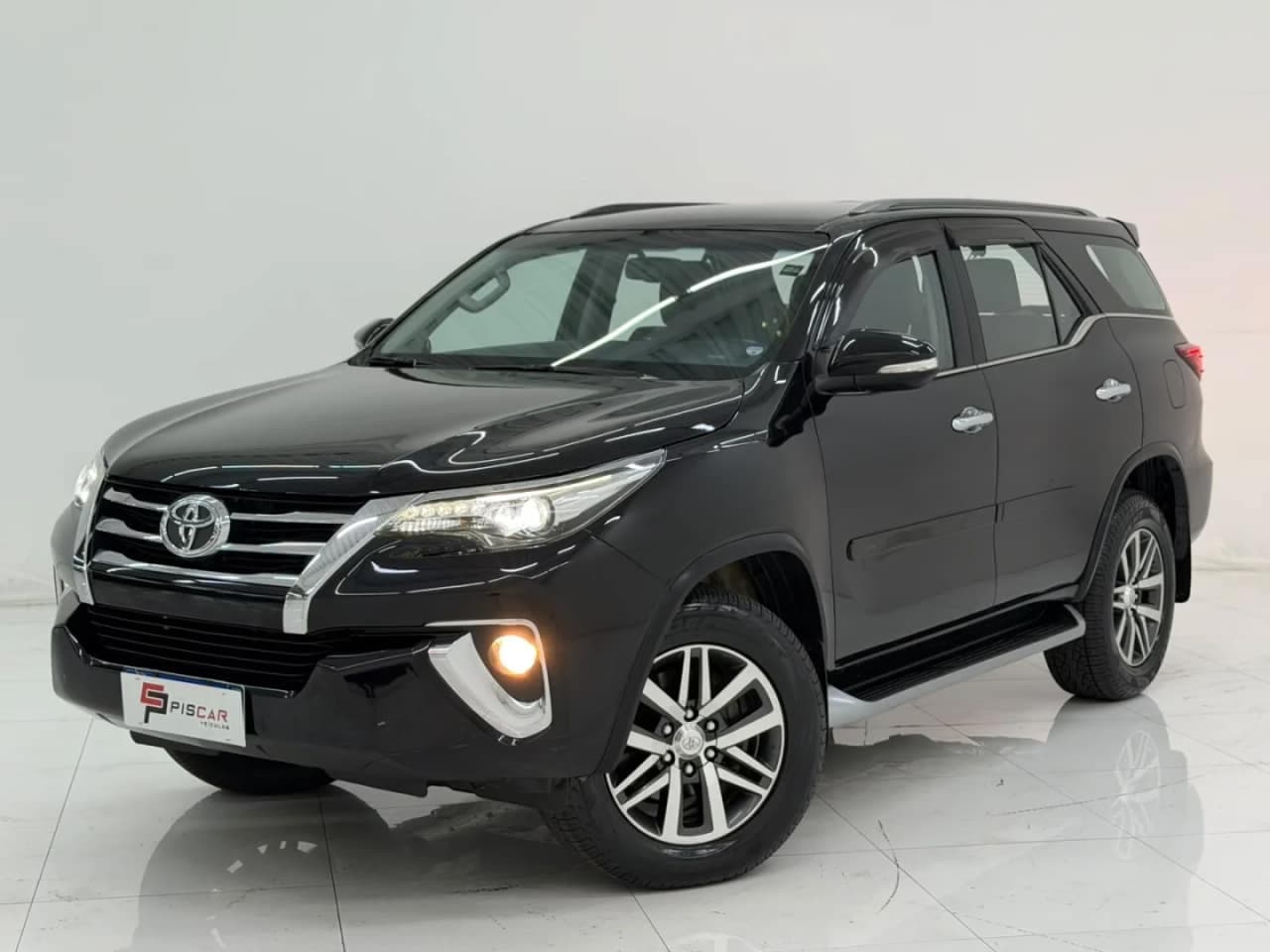 Toyota Hilux 2.8 SRX 4X4 16V TURBO INTERCOOLER DIESEL 4P AUTOMÁTICO