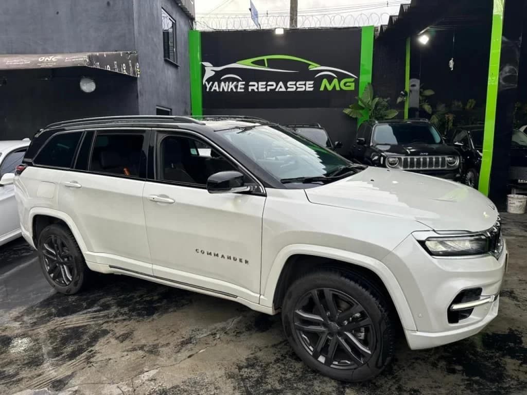 Jeep Commander 2.2 TURBO DIESEL OVERLAND AT9