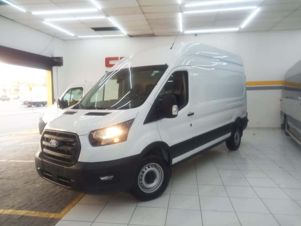 Ford Transit 2.0 ECOBLUE DIESEL FURGÃO L3H3 AUTOMÁTICO