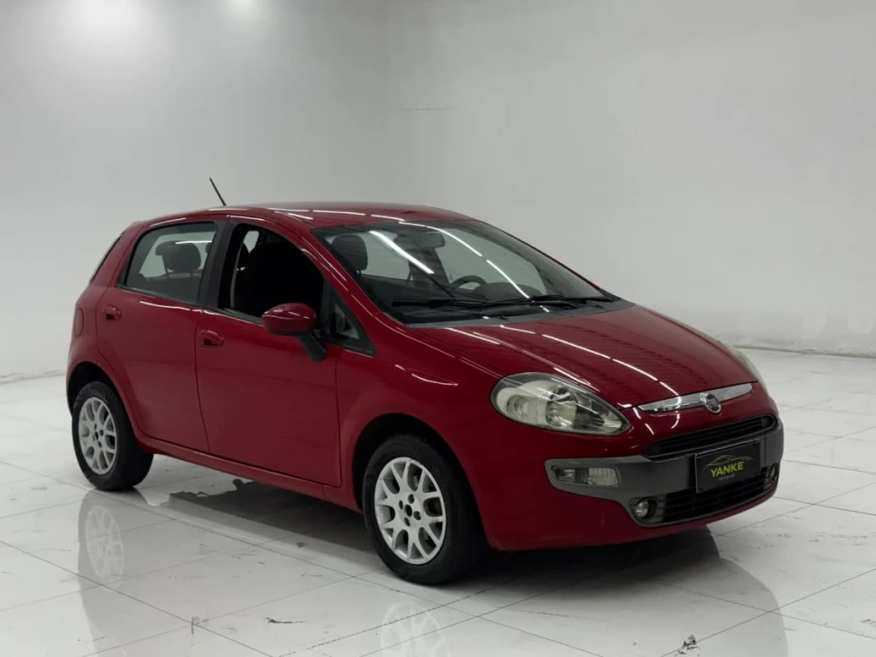 Fiat Punto 1.6 ESSENCE 16V FLEX 4P AUTOMATIZADO
