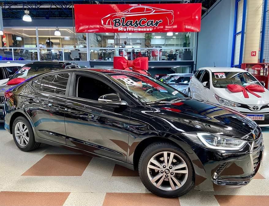 Hyundai Elantra GL 2.0 AUTOMATICO ZERADO AR DIGITAL BAIXA KM