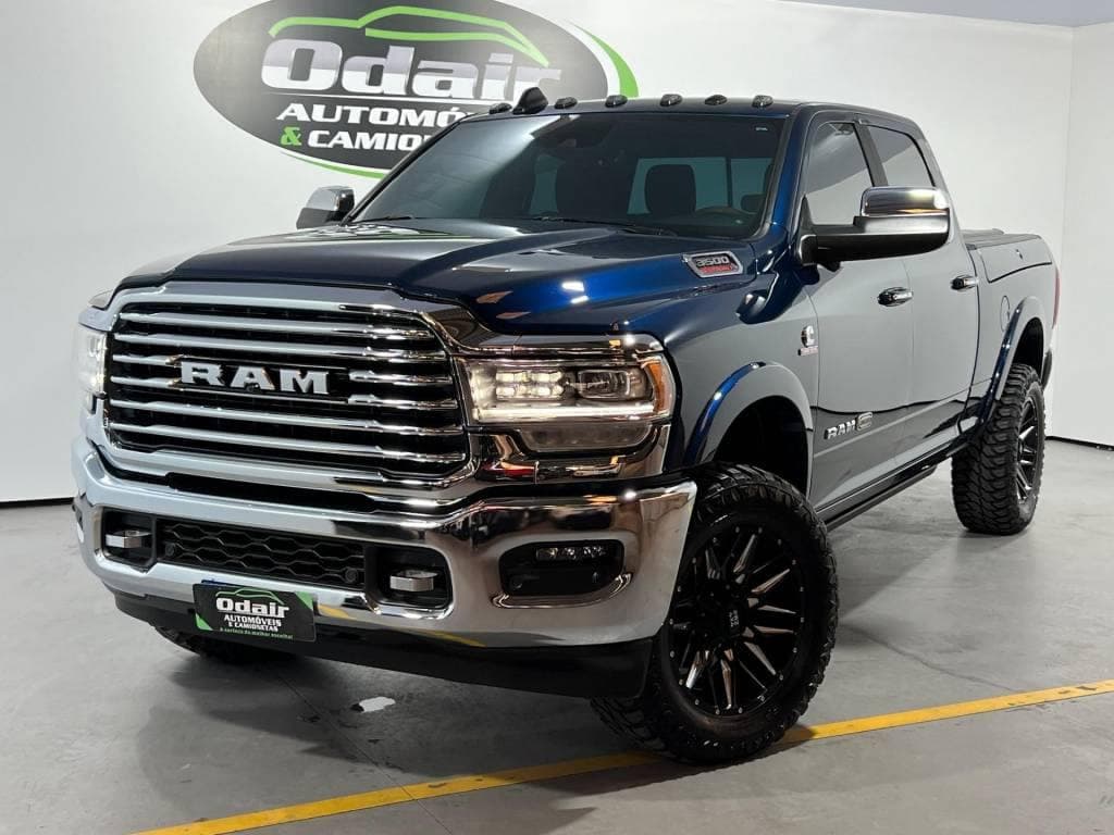 RAM 3500 LIMITED LONGHORN 6.7 TB CD Diesel