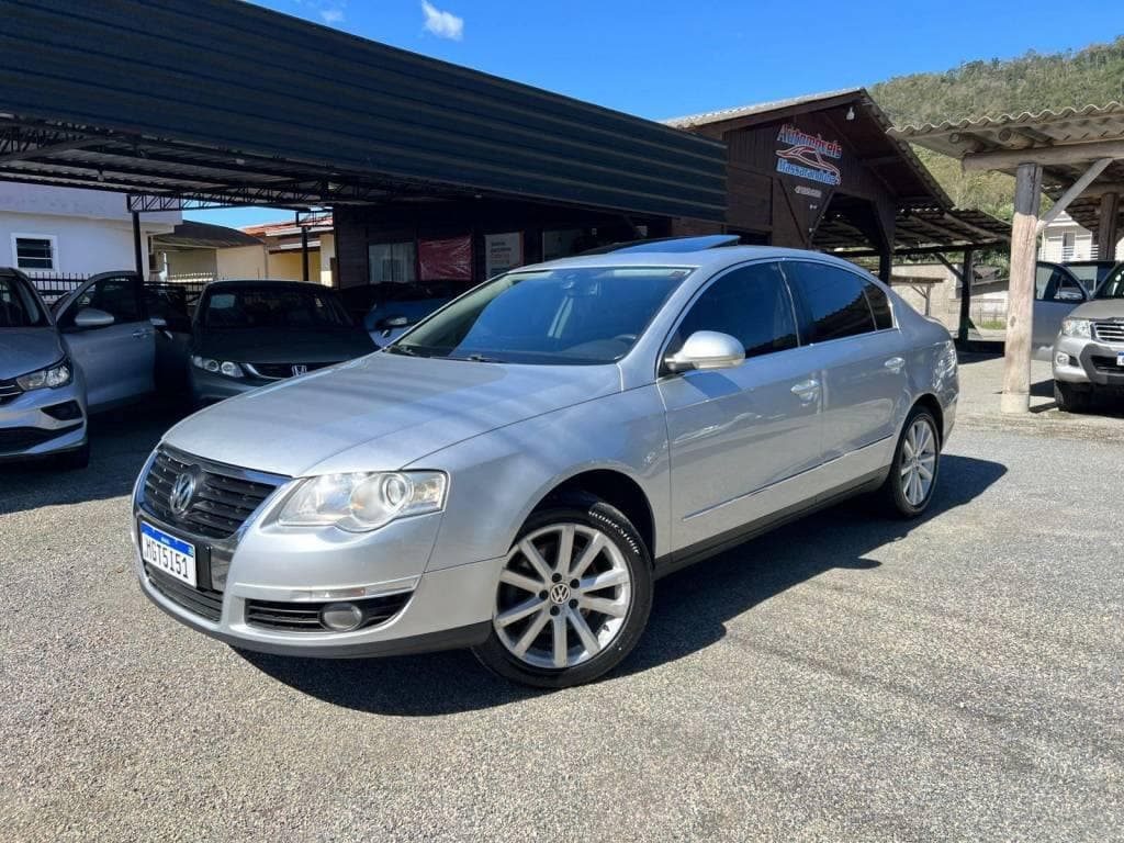 Volkswagen Passat TB 2.0 FSI/TSI 211cv Tiptronic 4p