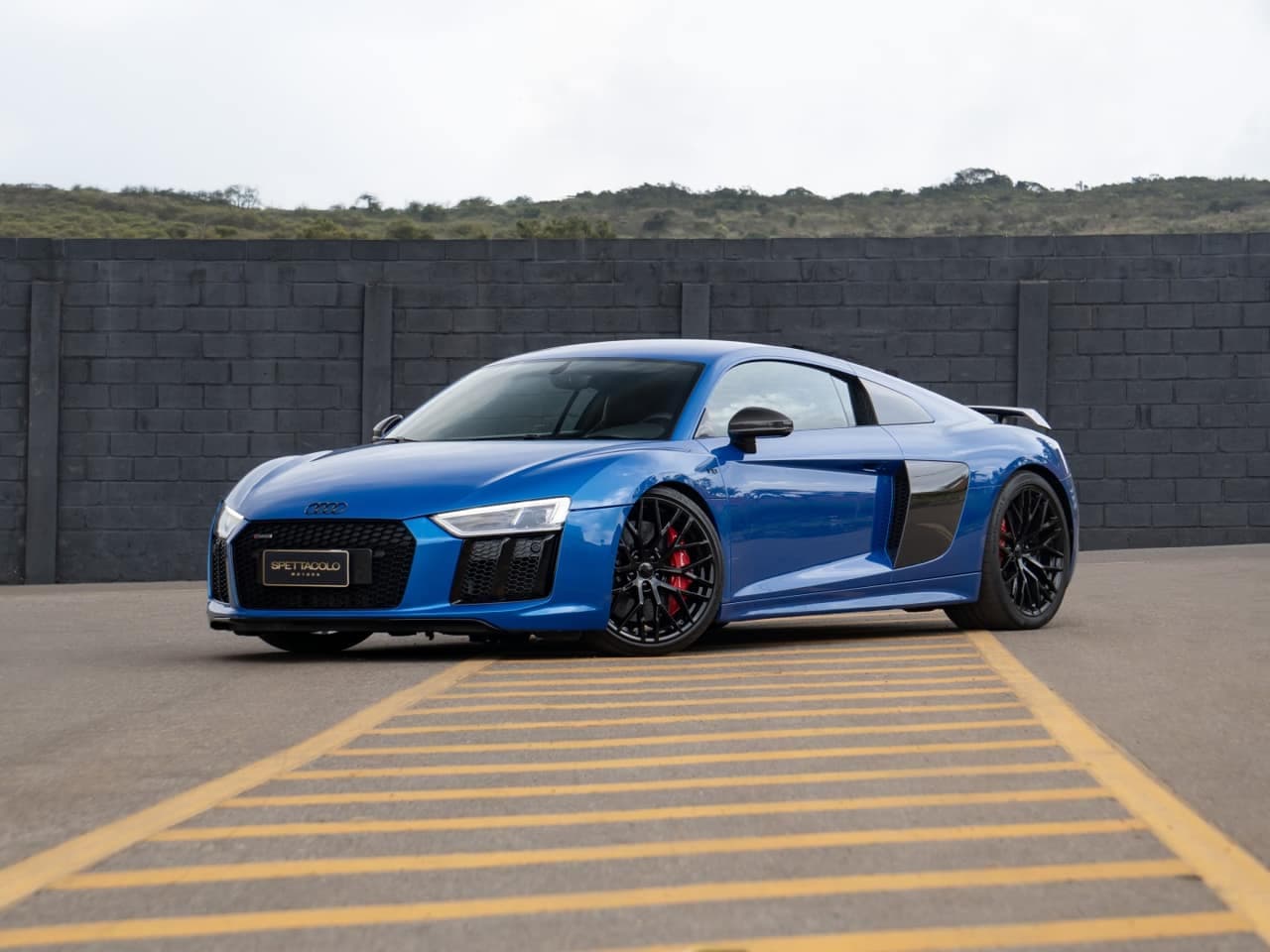 Audi R8 5.2 FSI COUPE PLUS QUATTRO V10 40V GASOLINA 2P S TRONIC