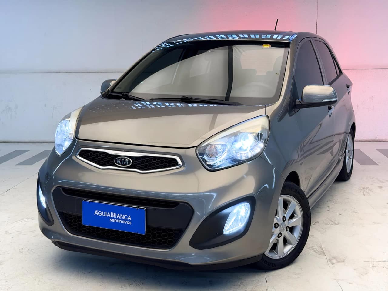 Kia Picanto 1.0 EX 12V FLEX 4P AUTOMÁTICO