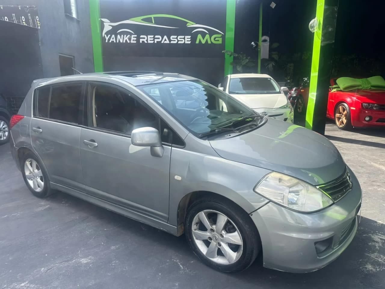 Nissan Tiida 1.8 SL 16V FLEX 4P MANUAL