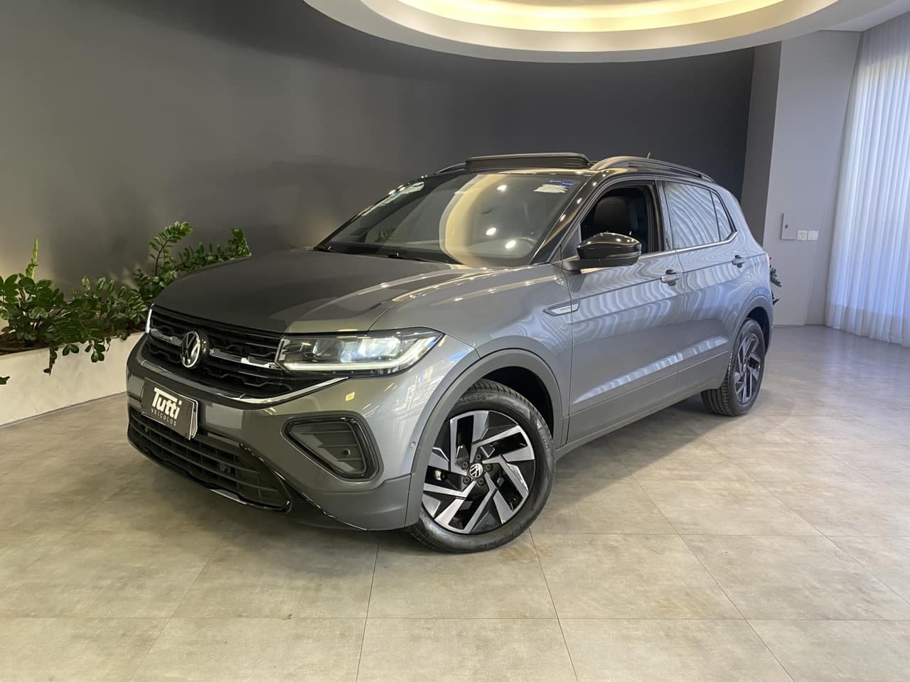 Volkswagen T-Cross 1.4 250 TSI TOTAL FLEX HIGHLINE AUTOMÁTICO
