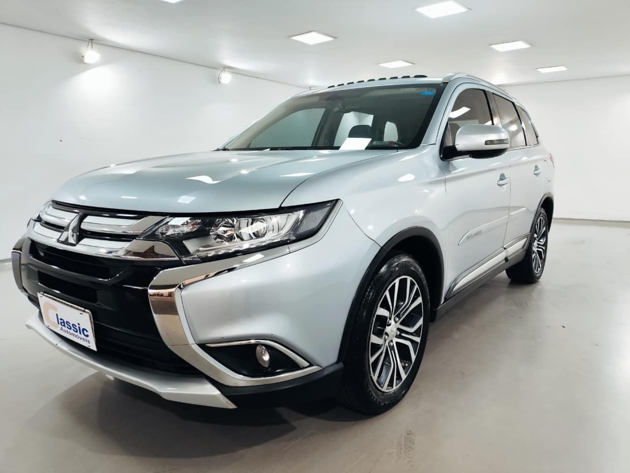 Mitsubishi Outlander 2.0 16V GASOLINA 4P AUTOMÁTICO