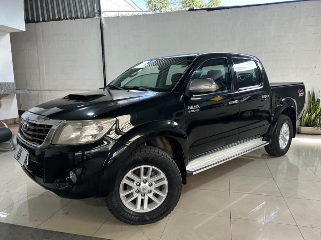 Toyota Hilux 3.0 SRV 4X4 CD 16V TURBO INTERCOOLER DIESEL 4P AUTOMÁTICO