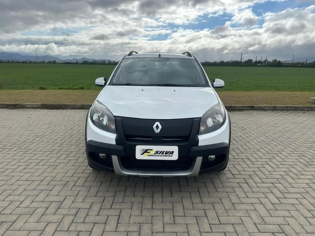 Renault Sandero STEPWAY 1.6 AUTOMATICO