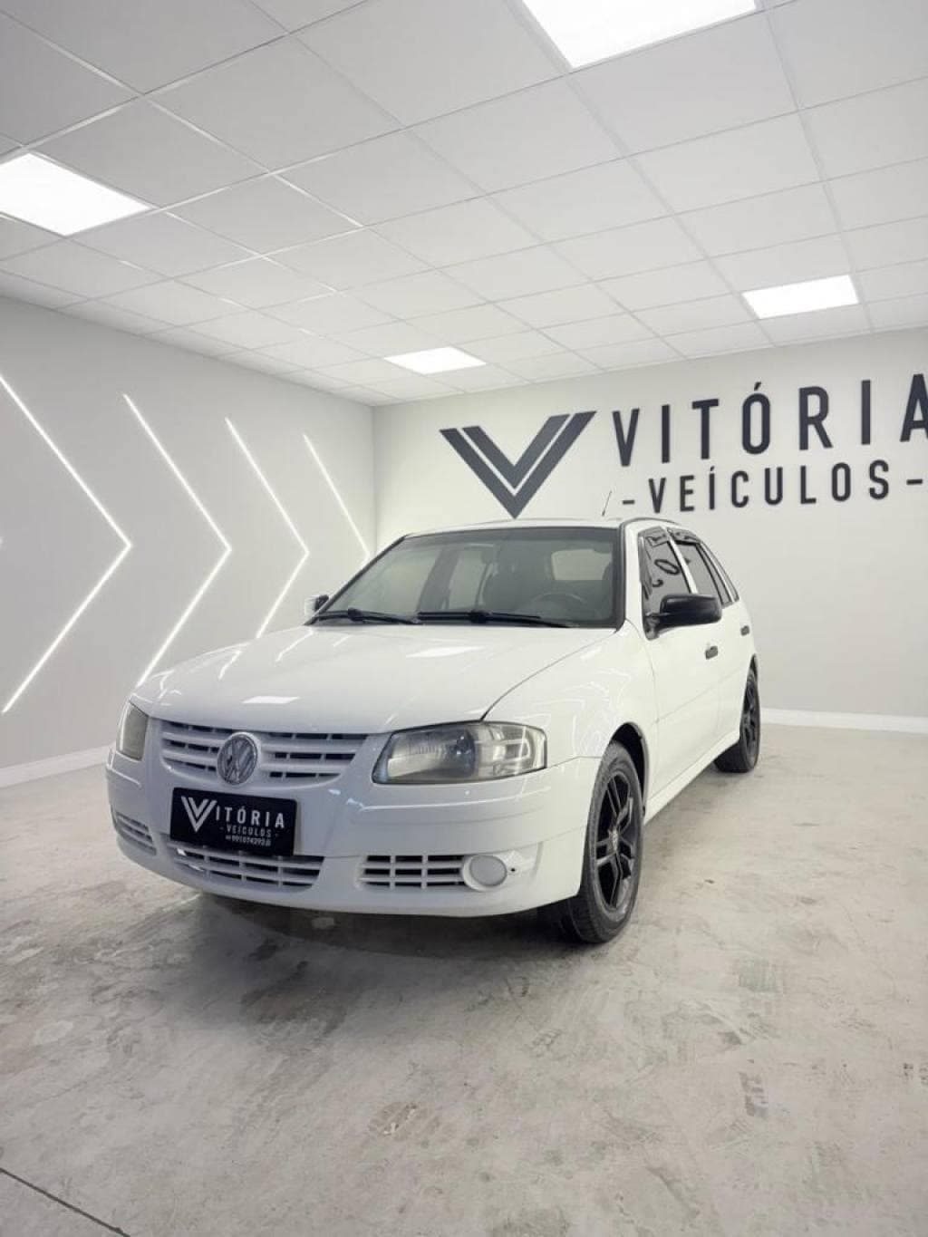 Volkswagen Gol 1.0 Plus 8v 4p