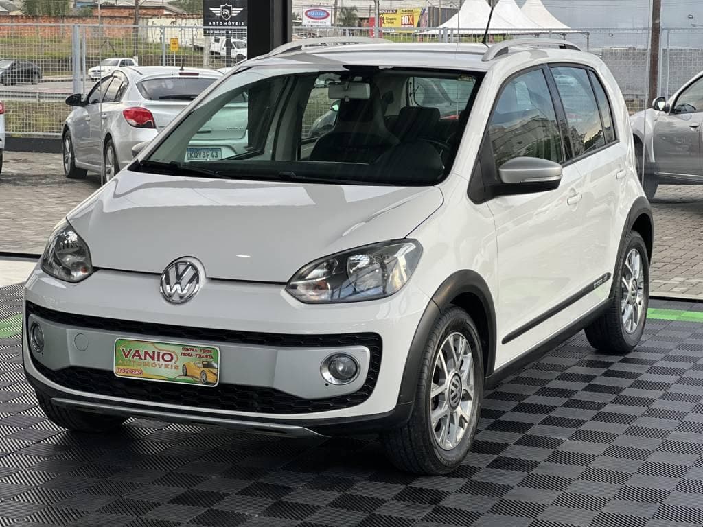 Volkswagen up! CROSS MC