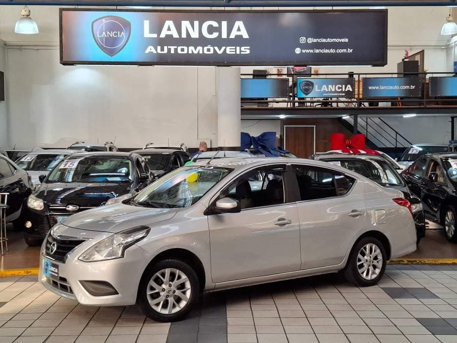 Nissan Versa 1.6 16V SV
